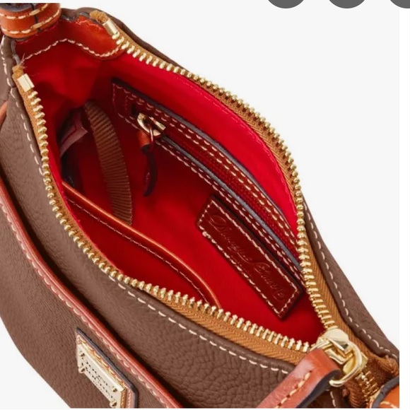 NWT Dooney & Bourke Pebble Grain Margo Crossbody With Dust Bag With Front Pocket - Picture 2 of 14